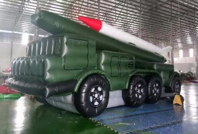 梁山迷彩导弹车